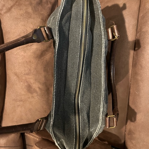 BDG BLACK CANVAS TOTE BAG WITH LEATHER HANDLES. - Picture 10 of 12